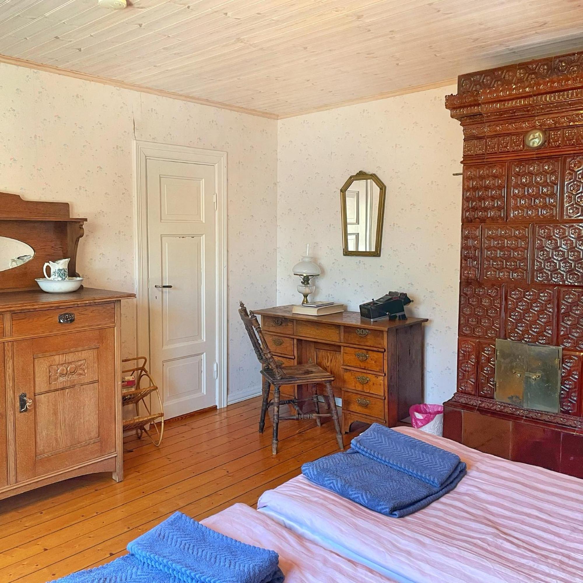 Bed and Breakfast Viktors Affaershus Atran Exterior foto